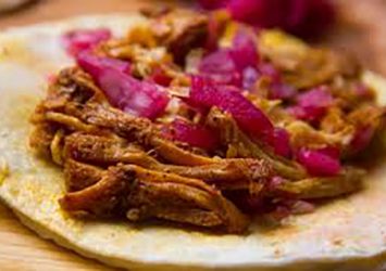 Tacos de cochinita pibil por el chef Juan Marcos Maldonado Barajas