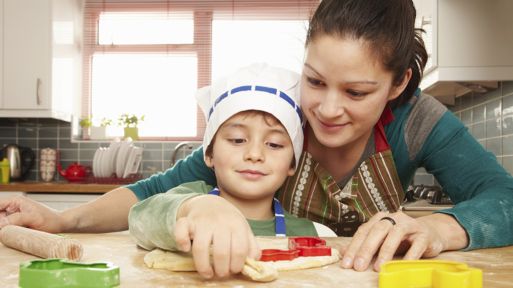 Cocinando juntos: Actividades para involucrar a los niños en la preparación de comidas