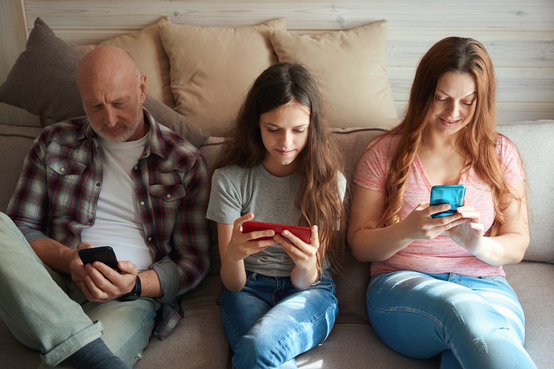 Tiempo en familia vs. pantallas: consejos para equilibrar el día a día